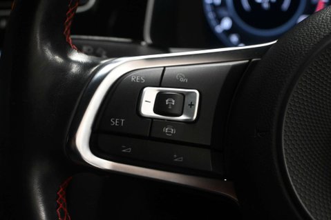 Volkswagen Golf 2.0 Golf GTi Performance TSi 3dr 37