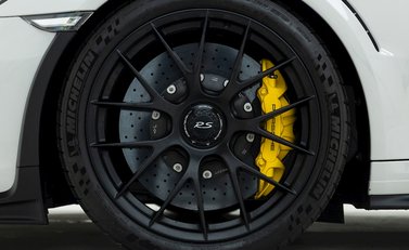 Porsche 911 GT3 RS Weissach (991.2) 8