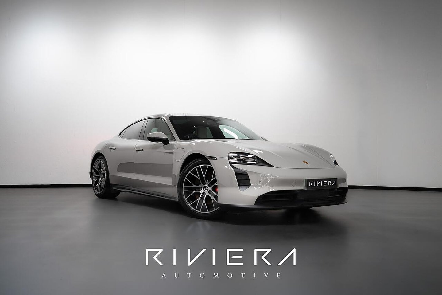 2023 PORSCHE TAYCAN