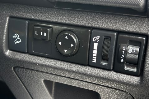 Isuzu D-Max ECB 1.9 TD Extra Cab Tipper 33