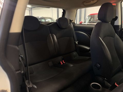 Mini Hatch 1.6 Cooper S 3dr 14