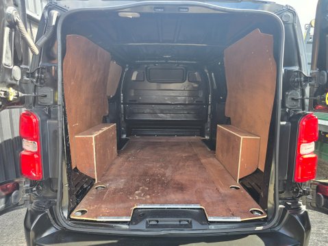 Vauxhall Vivaro L2H1 2900 DYNAMIC S/S 7