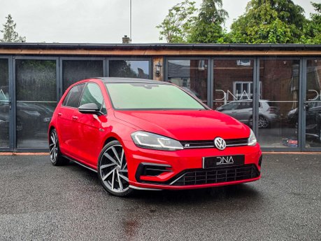 Volkswagen Golf 2.0 Golf R TSi Semi-Auto 4WD 5dr