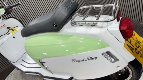 Royal Alloy GT 2020 ONLY 1K 1 OWNER SCOOTER LONG MOT MODERN RETRO 125CC 22
