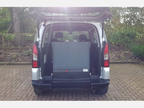 Citroen Berlingo MULTISPACE AIRDREAM XTR EGS E-HDI 12
