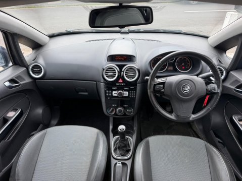 Vauxhall Corsa 1.4i 16v Design 5dr (a/c) 17
