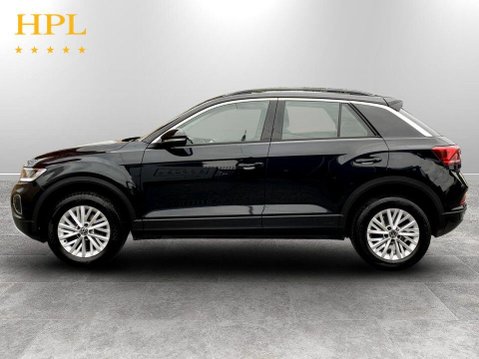 Volkswagen T-Roc 1.5 TSI Life SUV 5dr Petrol Manual Euro 6 (s/s) (150 ps) Air Con - Alloys - 4