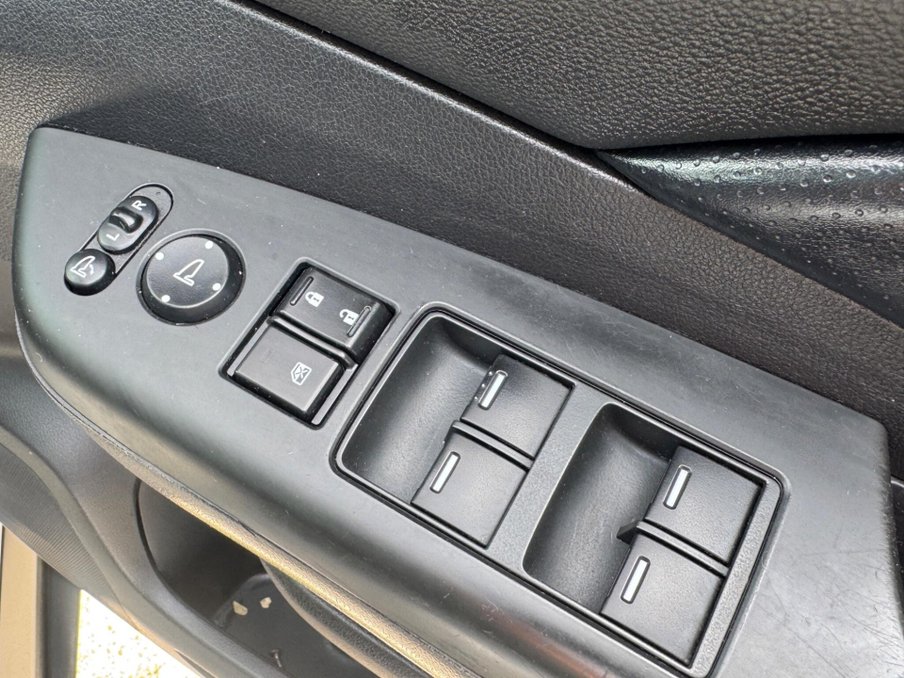 2012 Honda CR-V — image 32