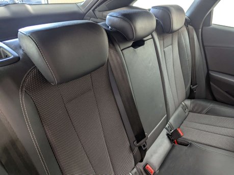 Audi A4 2.0 A4 S Line TDI Quattro Semi-Auto 4WD 5dr 47