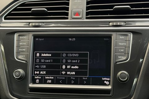 Volkswagen Tiguan R-LINE TDI BMT 4MOTION DSG -RARE LEATHER -DYNAUDIO -TOWBAR -APPLE CARPLAY  52