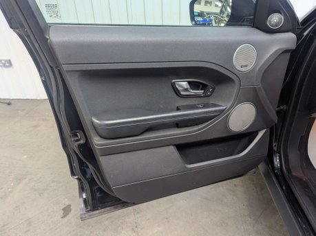 Land Rover Range Rover Evoque 2.2 Range Rover Evoque Pure Tech SD4 Auto 4WD 5dr 52