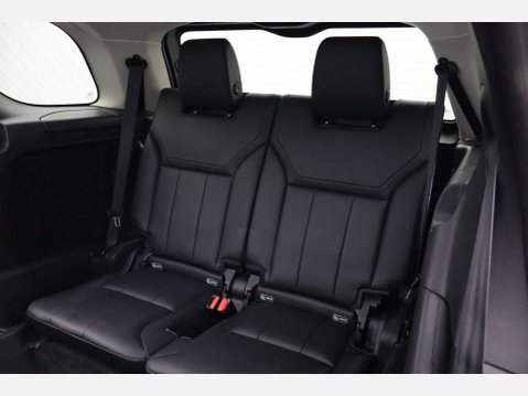 Land Rover Discovery 3.0 Discovery Anniversary Edition SDV6 Auto 4WD 5dr 27