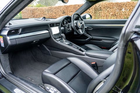 Porsche 911 991.2 TURBO 8