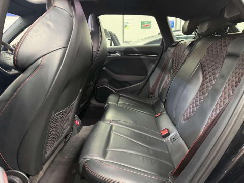 Audi RS3 2.5 TFSI Sportback 5dr Petrol S Tronic quattro Euro 6 (s/s) (Nav) (367 ps) 38