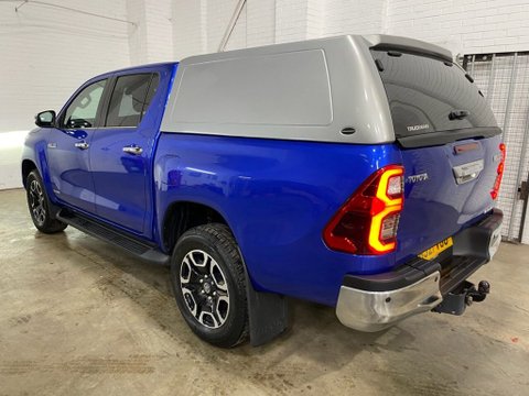Toyota Hilux INVINCIBLE 4WD D-4D DCB 7