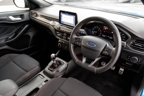 Ford Focus ST-LINE 4