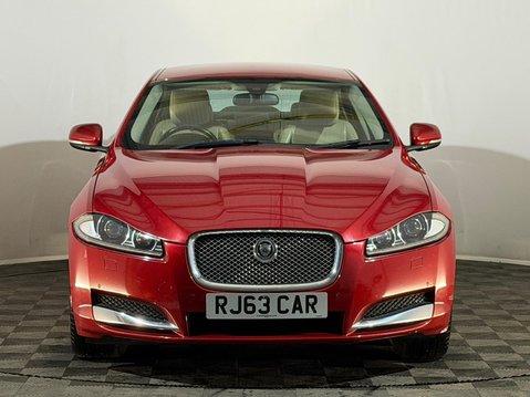 Jaguar XF D LUXURY 2