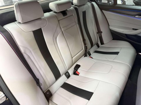 BMW M5 4.4i V8 Competition Saloon 4dr Petrol Steptronic xDrive Euro 6 (s/s) (625 p 48
