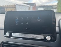 Hyundai KONA (Sold) 64kWh Premium SUV 5dr Electric Auto (10.5kW Charger) (204 ps) 24