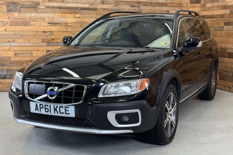 Volvo XC70 3.0 T6 SE Lux Estate 5dr Petrol Geartronic AWD Euro 5 (304 ps) 3