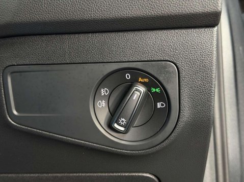 Volkswagen Tiguan 2.0 TSI SEL SUV 5dr Petrol DSG 4Motion Euro 6 (s/s) (180 ps) 43