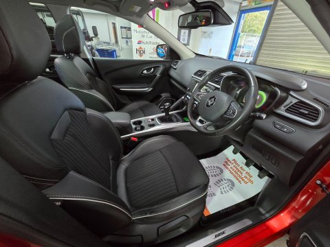 Renault Kadjar 1.2 TCe Signature Nav Euro 6 (s/s) 5dr 49