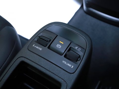 Abarth 500 114kW Turismo 42.2kWh 3dr Auto 28