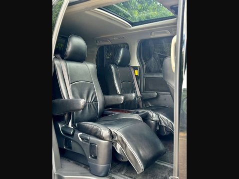 Toyota Vellfire Sunroof 16