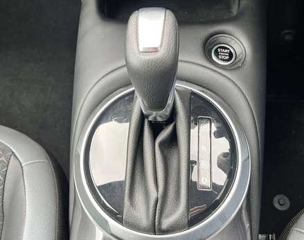 Nissan Juke 1.0 Juke N-Connecta DiG-T Semi-Auto 5dr 55