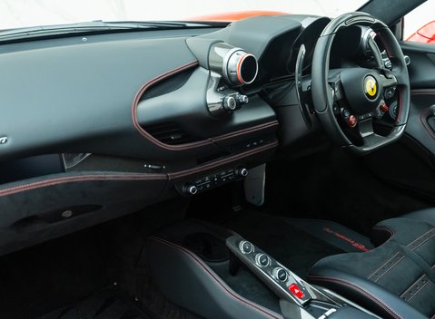 Ferrari F8 Tributo 15