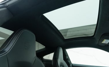 Porsche 911 Turbo S (992) 17