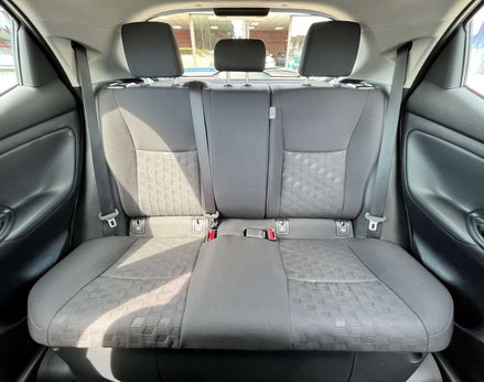 Toyota Yaris ICON HEV CVT 63