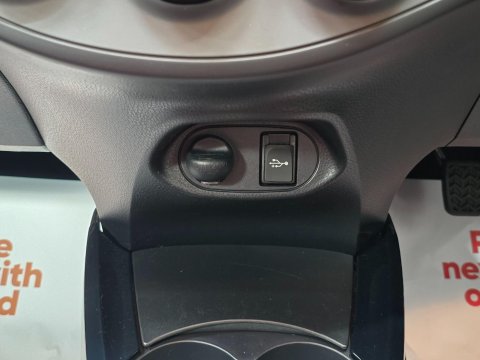 Toyota Yaris 1.33 Dual VVT-i Sport Euro 5 5dr Euro 5 20