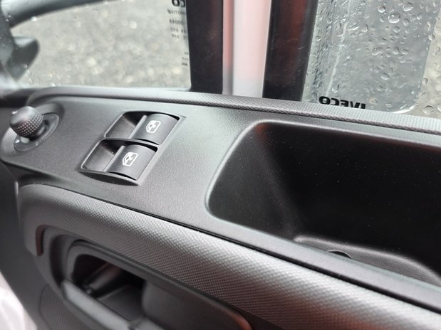 Iveco Daily DAILY 72C18 DIESEL 3.0 Business Box Van 5100 WB Hi-Matic With Tailift 23