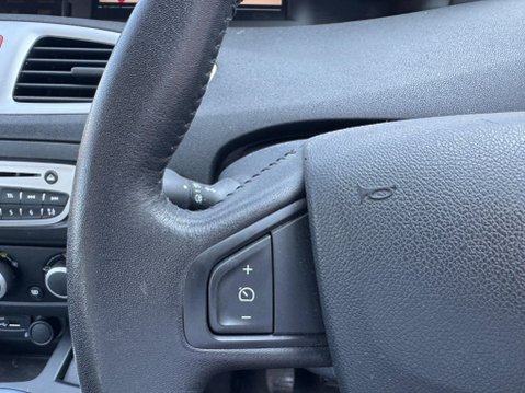 Renault Scenic 1.6 VVT Dynamique TomTom Euro 5 5dr 17