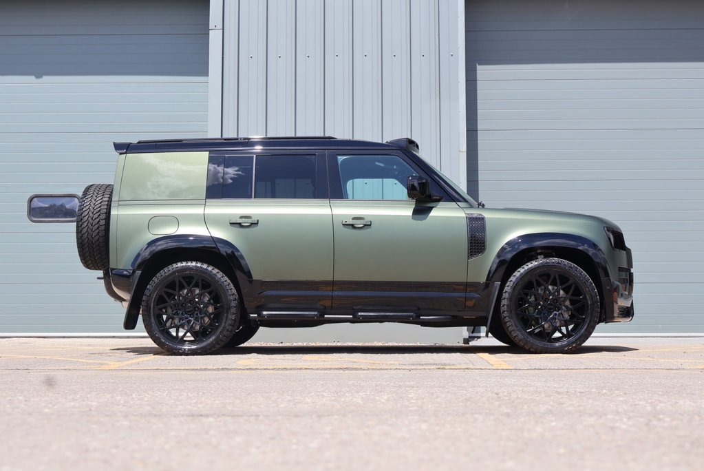 Land Rover Defender 110 2026 D350 HARD TOP X-DYNAMIC HSE WITH A FROST PPF AND SEEKER STYLED  4