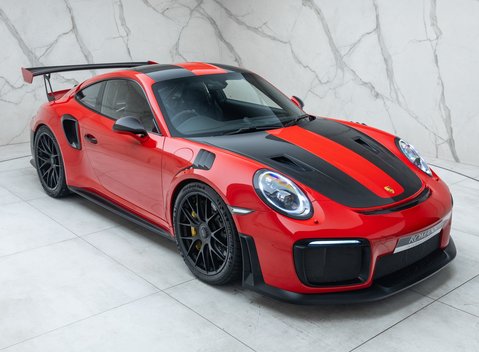 Porsche 911 GT2 RS Weissach (991) 11