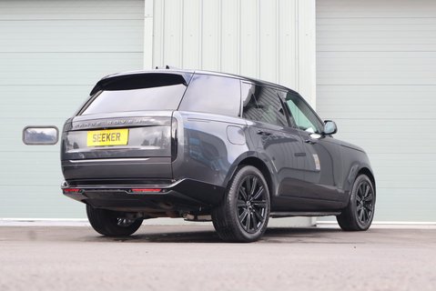 Land Rover Range Rover AUTOBIOGRAPHY HYBRID HUGE SPEC  4