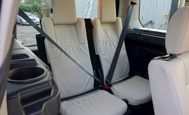 Land Rover Discovery 3.0 SDV6 24