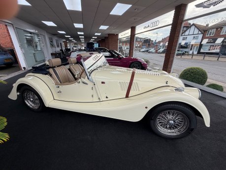 Morgan Plus Four PLUS 4 17