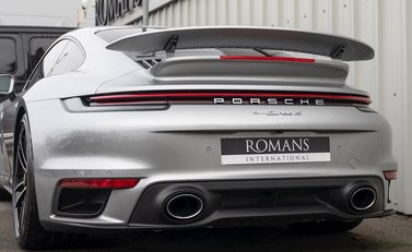 Porsche 911 (992) Turbo S 28