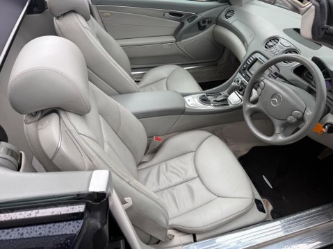 Mercedes-Benz SL Series 3.5 SL350 7G-Tronic 2dr 62