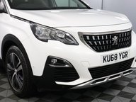 Peugeot 3008 S/S ALLURE 26