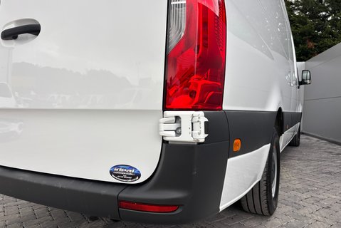 Mercedes-Benz Sprinter 315 Cdi L3 H2 Progressive Panel Van 23