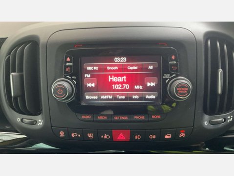 Fiat 500L 1.3 MultiJet Trekking MPV 5dr Diesel Dualogic Euro 5 (s/s) (85 bhp) 9