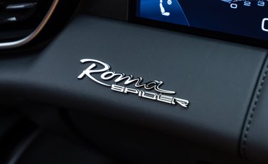 Ferrari Roma SPIDER 30