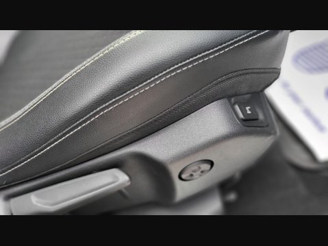 Vauxhall Grandland X GRIFFIN 33