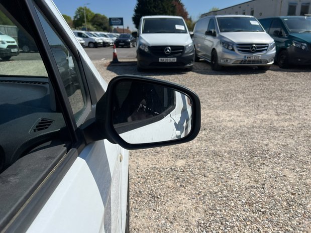 Ford Transit Courier SWB L1H1 (SOLD) Low Roof Sport Air Con Alloys Sensors EURO 6 NO VAT 17