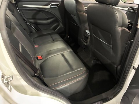 MG ZS 1.5 VTi-TECH Exclusive Euro 6 (s/s) 5dr 32
