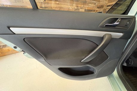 Skoda Octavia 1.4 TSI Elegance Hatchback 5dr Petrol DSG Euro 4 (122 ps) 45